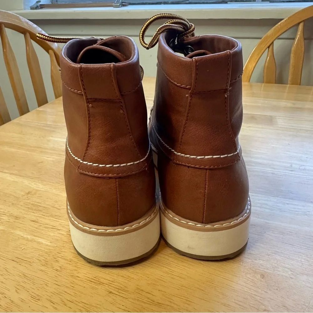 Old Navy Men’s Size 8 Faux Leather Brown Hiker Boot NWOT